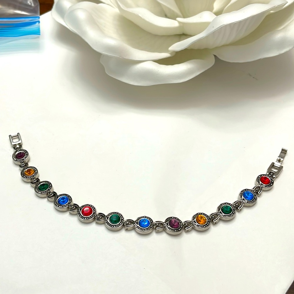 Multicolored stone bracelet
